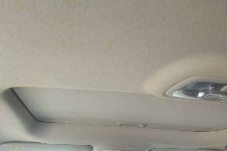 Used Hyundai ix35 2015 2.0L Automatic 2WD Smart Type China IV Headliner