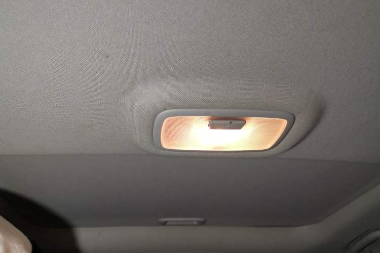 Used Hyundai ix35 2015 2.0L Automatic 2WD Comfort Edition China IV Standard Headliner