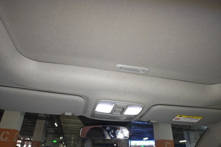 Used Hyundai ix35 2015 2.0L Automatic 2WD Smart Version China V Standard Headliner