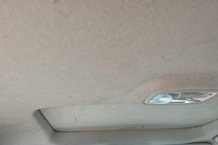 Used Hyundai ix35 2015 2.0L Automatic 2WD Smart Type China IV Headliner