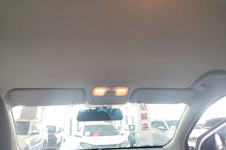 Used Hyundai ix35 2015 2.0L Manual Two-Wheel Drive Comfort Version China V Standard Headliner