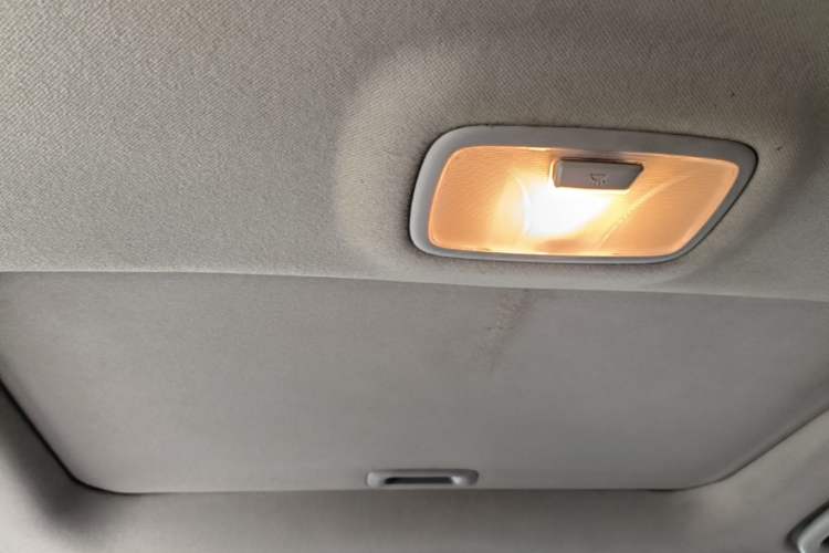Used Hyundai ix35 2015 2.0L Automatic 2WD Comfort Edition China IV Standard Headliner