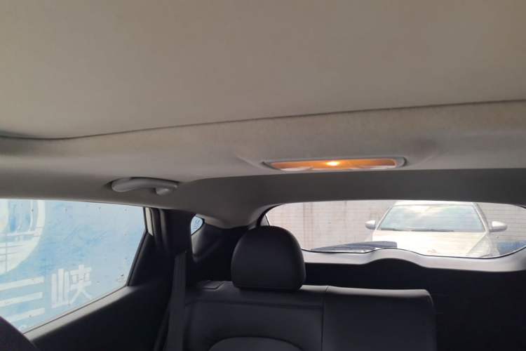 Used Hyundai ix35 2015 2.0L Automatic 2WD Comfort Edition China IV Standard Headliner
