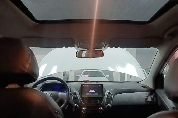 Used Hyundai ix35 2015 2.0L Automatic 2WD Comfort Edition China V Standard Headliner