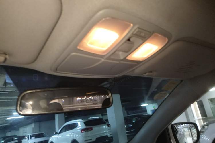 Used Hyundai ix35 2015 2.0L Automatic 2WD Comfort Edition China V Standard Headliner