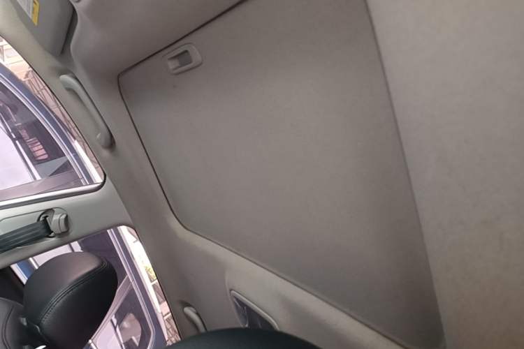 Used Hyundai ix35 2015 2.0L Automatic 2WD Smart Version China V Standard Headliner