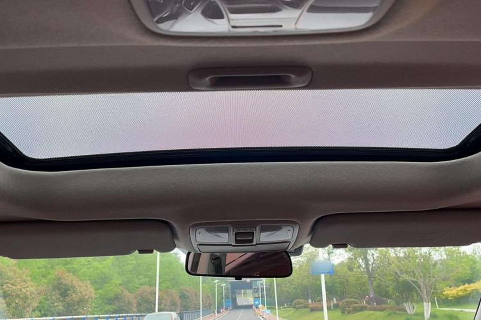 Used Hyundai ix35 2015 2.0L Automatic 2WD Smart Type China IV Headliner