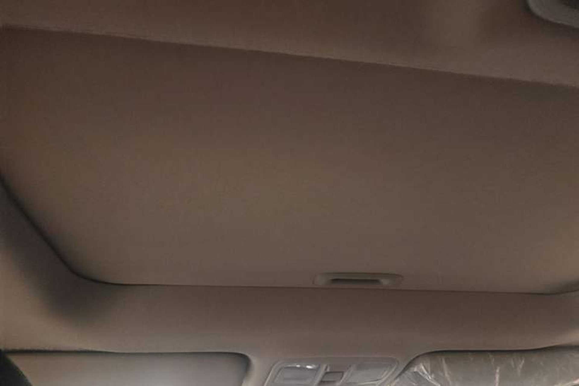 Used Hyundai ix35 2015 2.0L Automatic 2WD Smart Type China IV Headliner