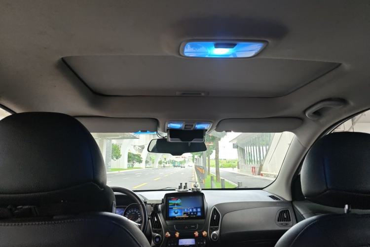 Used Hyundai ix35 2015 2.0L Automatic 2WD Comfort Edition China V Standard Headliner