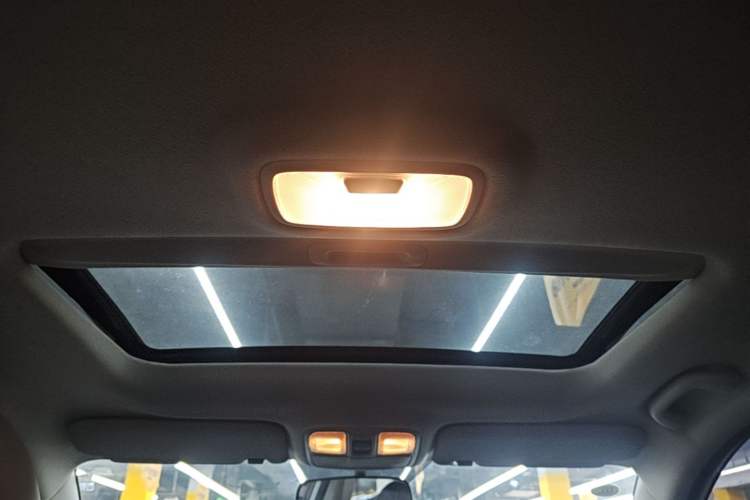 Used Hyundai ix35 2015 2.0L Automatic 2WD Comfort Edition China IV Standard Headliner