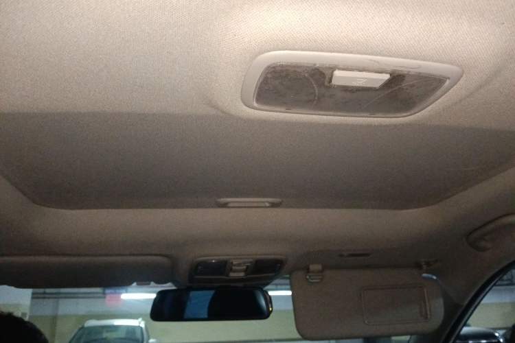 Used Hyundai ix35 2015 2.0L Automatic 2WD Smart Type China IV Headliner