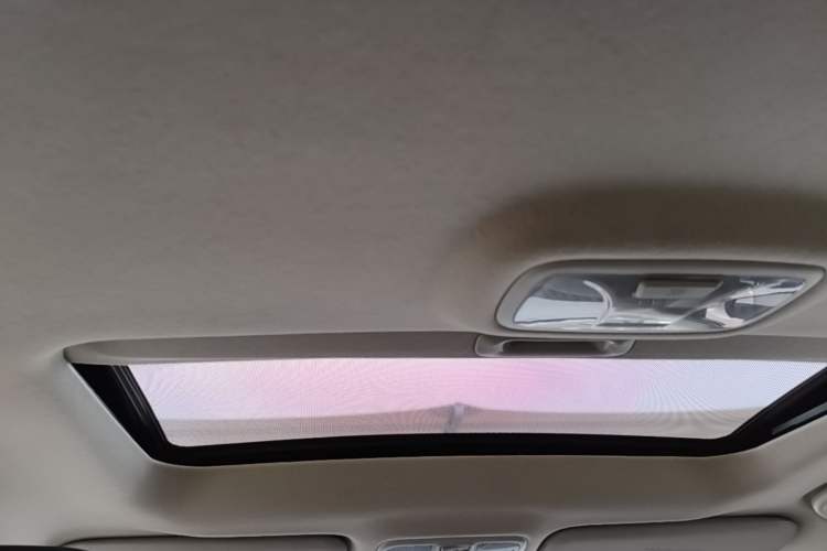 Used Hyundai ix35 2015 2.0L Automatic 2WD Comfort Edition China IV Standard Headliner
