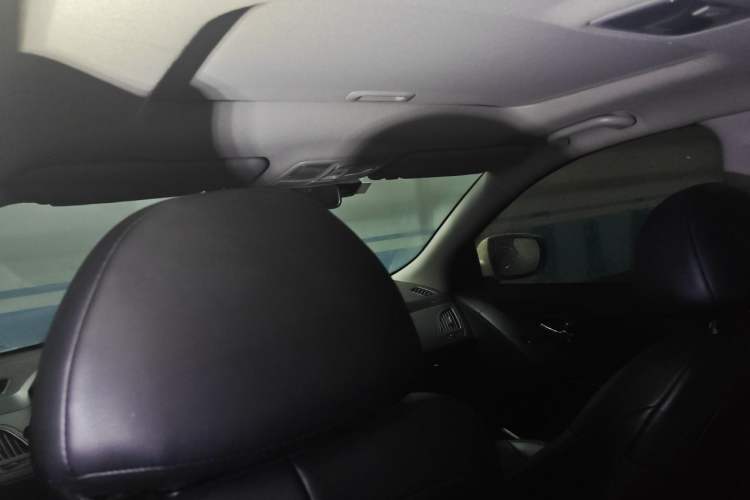Used Hyundai ix35 2015 2.0L Automatic 2WD Comfort Edition China V Standard Headliner