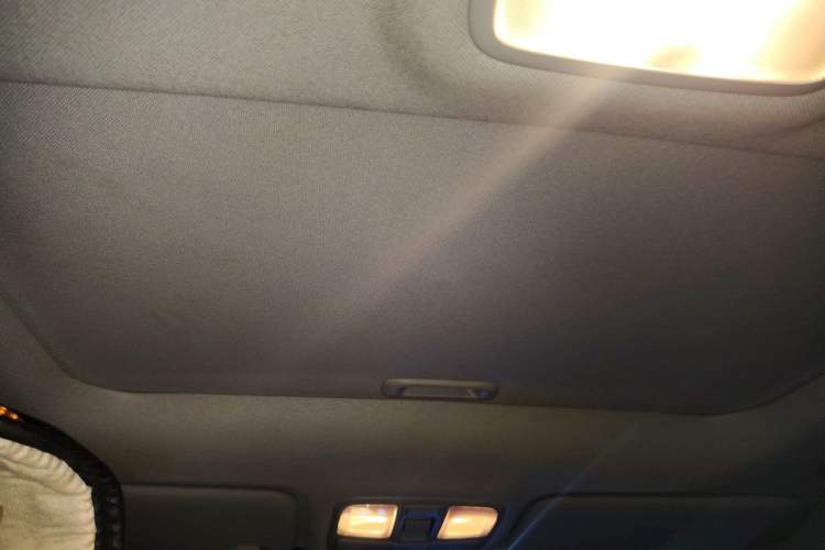 Used Hyundai ix35 2015 2.0L Automatic 2WD Smart Type China IV Headliner