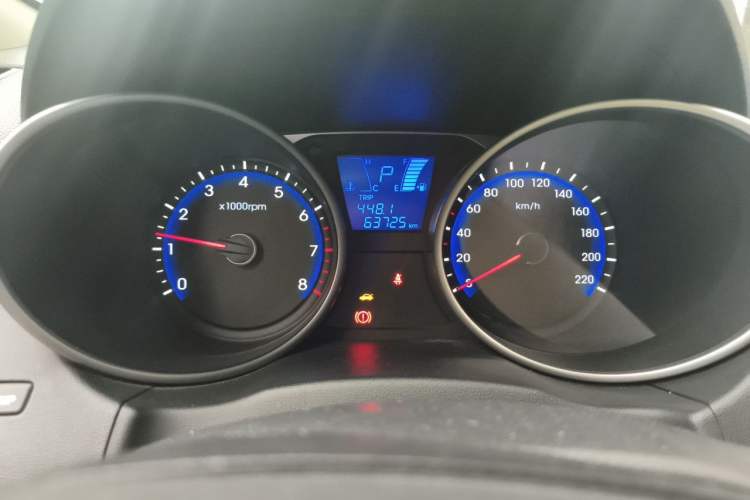 Used Hyundai ix35 2015 2.0L Automatic 2WD Smart Version China V Standard Instrument Cluster