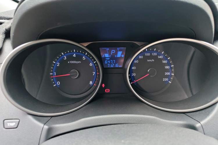 Used Hyundai ix35 2015 2.0L Automatic 2WD Smart Version China V Standard Instrument Cluster