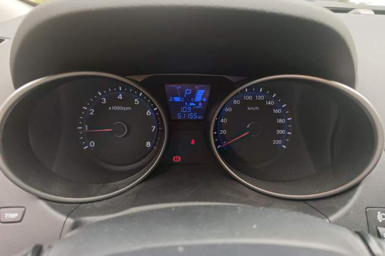 Used Hyundai ix35 2015 2.0L Automatic 2WD Smart Version China V Standard Instrument Cluster