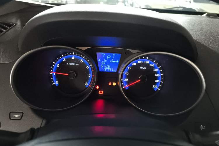 Used Hyundai ix35 2015 2.0L Automatic 2WD Comfort Edition China IV Standard Instrument Cluster