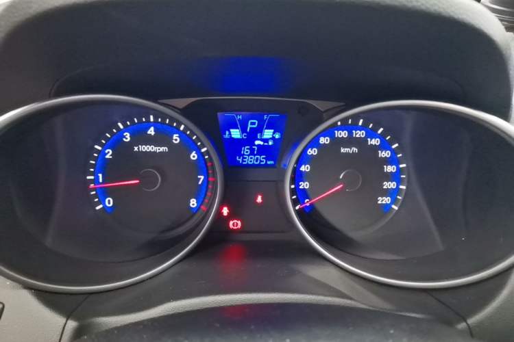 Used Hyundai ix35 2015 2.0L Automatic 2WD Smart Version China V Standard Instrument Cluster