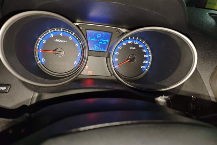 Used Hyundai ix35 2015 2.0L Automatic 2WD Comfort Edition China IV Standard Instrument Cluster