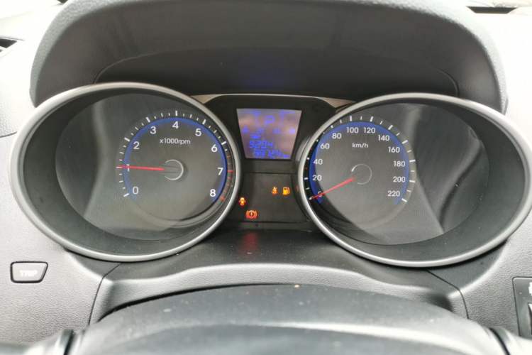 Used Hyundai ix35 2015 2.0L Automatic 2WD Comfort Edition China IV Standard Instrument Cluster