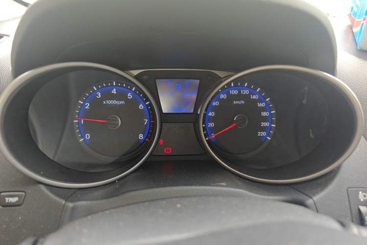 Used Hyundai ix35 2015 2.0L Automatic 2WD Smart Type China IV Instrument Cluster