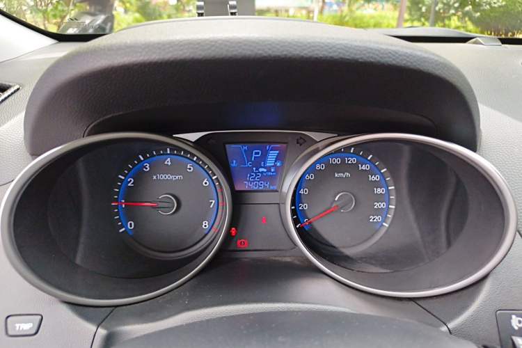 Used Hyundai ix35 2015 2.0L Automatic 2WD Comfort Edition China V Standard Instrument Cluster