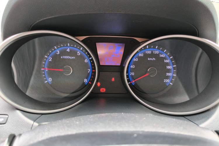 Used Hyundai ix35 2015 2.0L Automatic 2WD Smart Type China IV Instrument Cluster