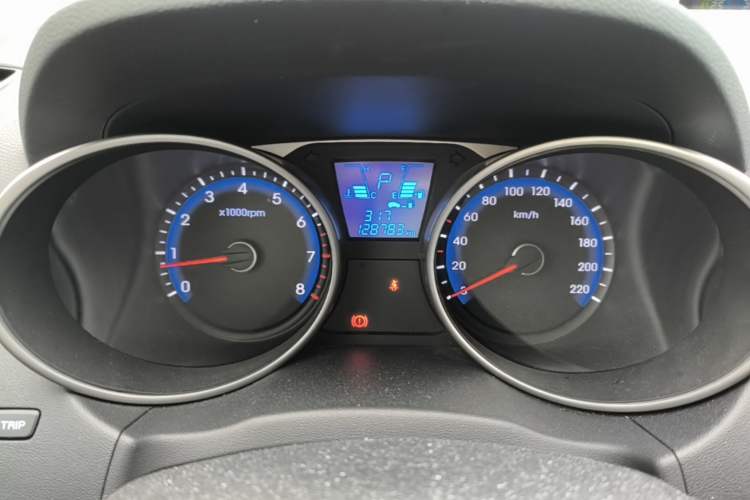 Used Hyundai ix35 2015 2.0L Automatic 2WD Smart Version China V Standard Instrument Cluster