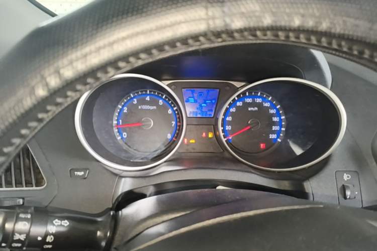 Used Hyundai ix35 2015 2.0L Automatic 2WD Smart Type China IV Instrument Cluster