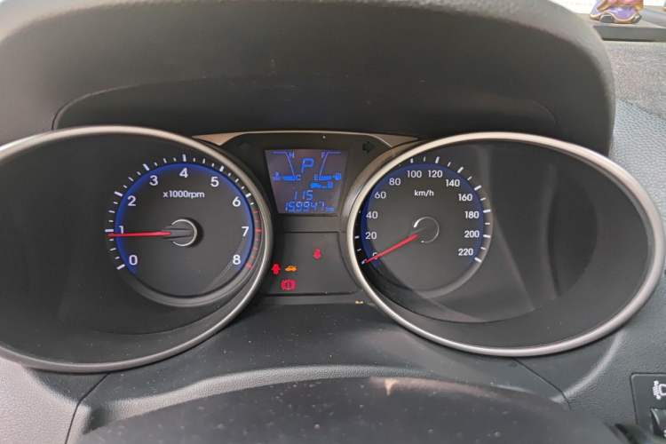 Used Hyundai ix35 2015 2.0L Automatic 2WD Smart Version China V Standard Instrument Cluster