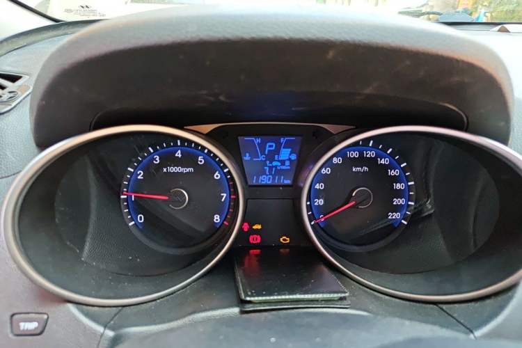 Used Hyundai ix35 2015 2.0L Automatic 2WD Comfort Edition China V Standard Instrument Cluster