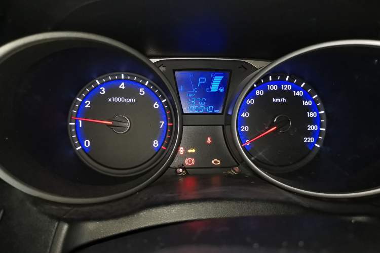 Used Hyundai ix35 2015 2.0L Automatic 2WD Comfort Edition China IV Standard Instrument Cluster