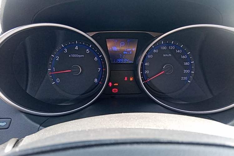 Used Hyundai ix35 2015 2.0L Automatic 2WD Smart Type China IV Instrument Cluster
