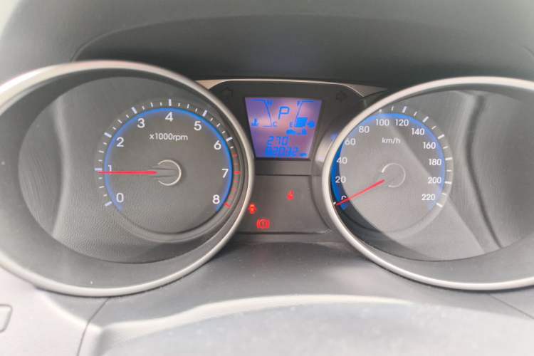 Used Hyundai ix35 2015 2.0L Automatic 2WD Smart Version China V Standard Instrument Cluster