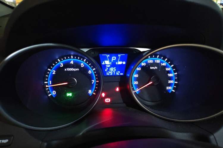 Used Hyundai ix35 2015 2.0L Automatic 2WD Smart Version China V Standard Instrument Cluster