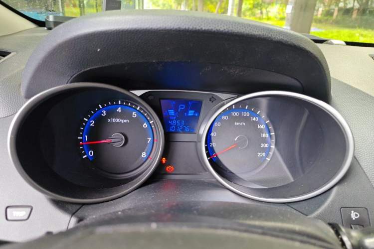 Used Hyundai ix35 2015 2.0L Automatic 2WD Smart Type China IV Instrument Cluster