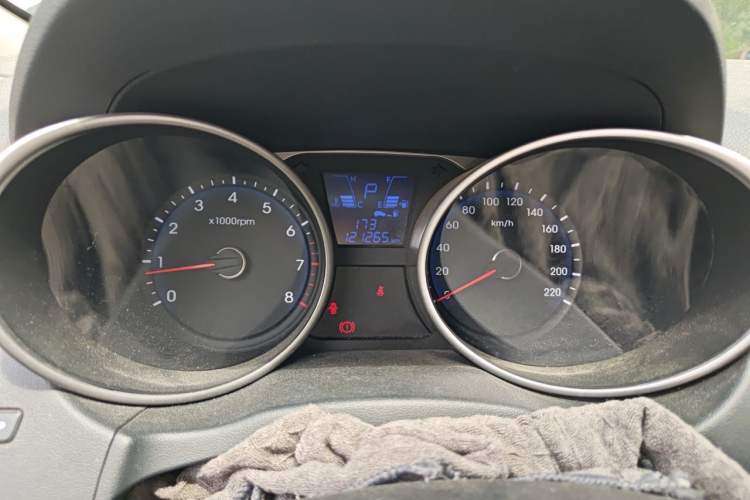 Used Hyundai ix35 2015 2.0L Automatic 2WD Smart Version China V Standard Instrument Cluster