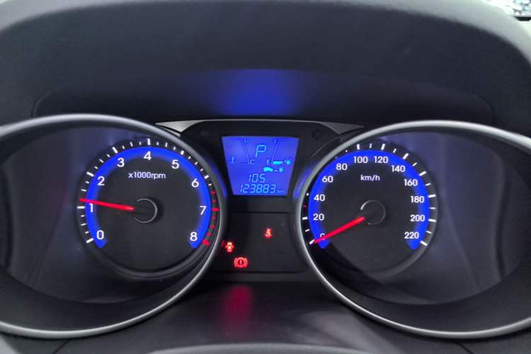 Used Hyundai ix35 2015 2.0L Automatic 2WD Comfort Edition China V Standard Instrument Cluster