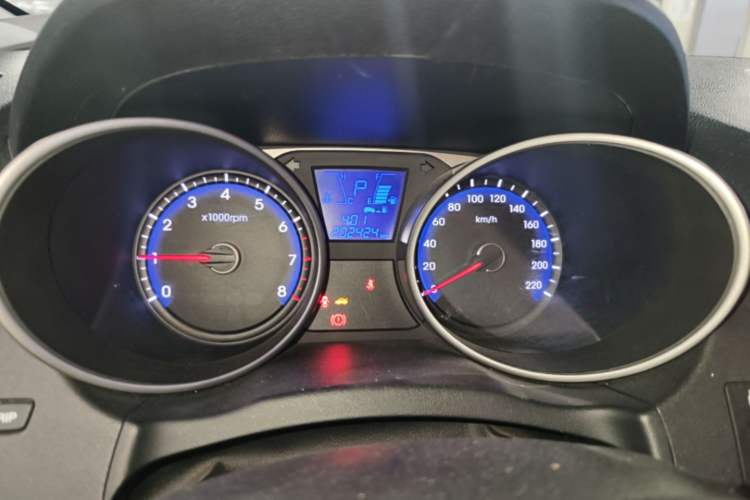 Used Hyundai ix35 2015 2.0L Automatic 2WD Smart Version China V Standard Instrument Cluster