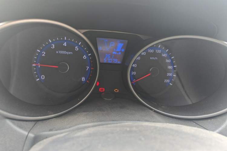 Used Hyundai ix35 2015 2.0L Automatic 2WD Comfort Edition China IV Standard Instrument Cluster