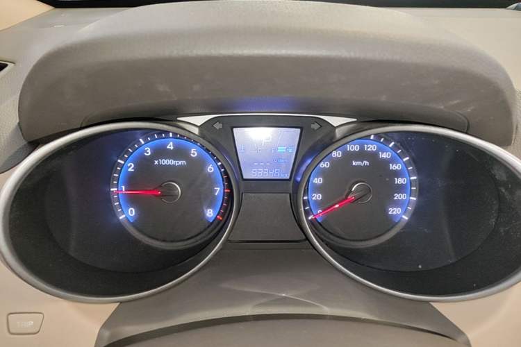 Used Hyundai ix35 2015 2.0L Automatic 2WD Smart Type China IV Instrument Cluster