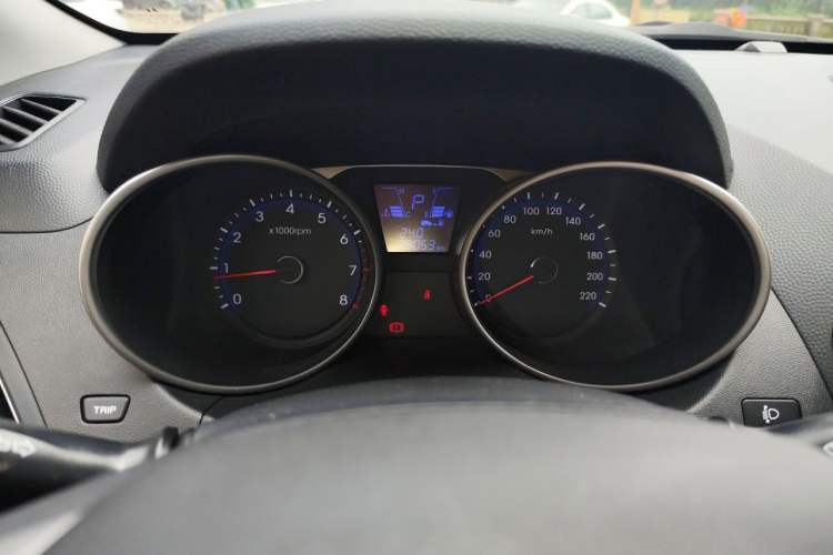 Used Hyundai ix35 2015 2.0L Automatic 2WD Comfort Edition China V Standard Instrument Cluster