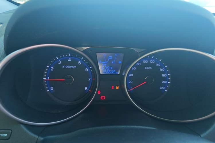 Used Hyundai ix35 2015 2.0L Automatic 2WD Comfort Edition China V Standard Instrument Cluster