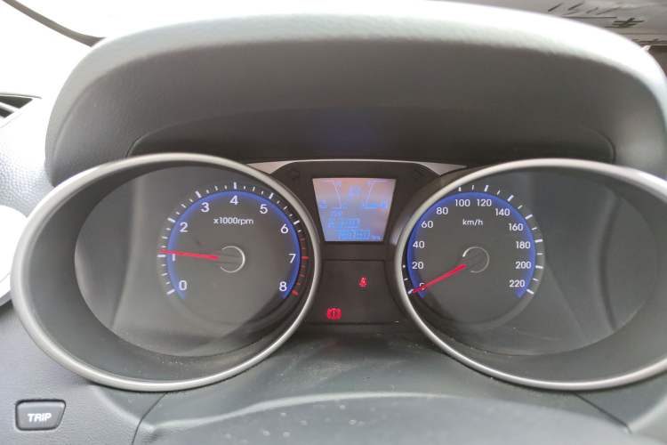 Used Hyundai ix35 2015 2.0L Automatic 2WD Comfort Edition China IV Standard Instrument Cluster
