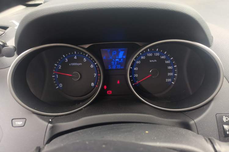 Used Hyundai ix35 2015 2.0L Automatic 2WD Smart Version China V Standard Instrument Cluster