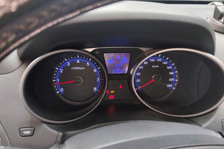 Used Hyundai ix35 2015 2.0L Automatic 2WD Smart Type China IV Instrument Cluster