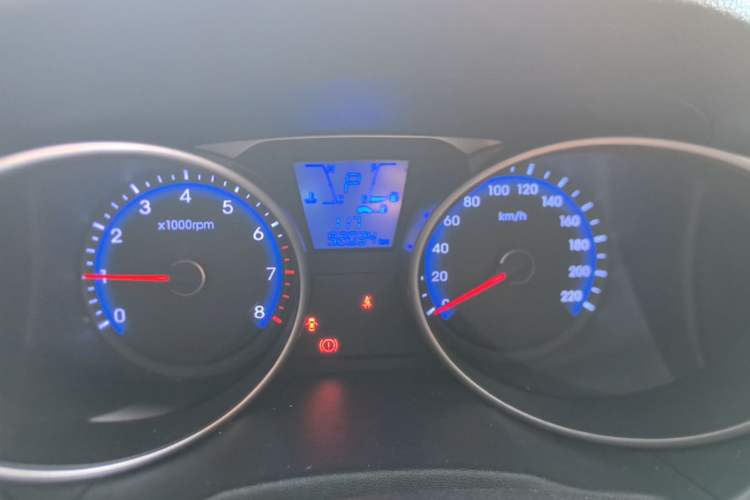 Used Hyundai ix35 2015 2.0L Automatic 2WD Comfort Edition China V Standard Instrument Cluster