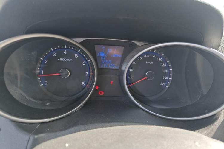 Used Hyundai ix35 2015 2.0L Automatic 2WD Smart Type China IV Instrument Cluster
