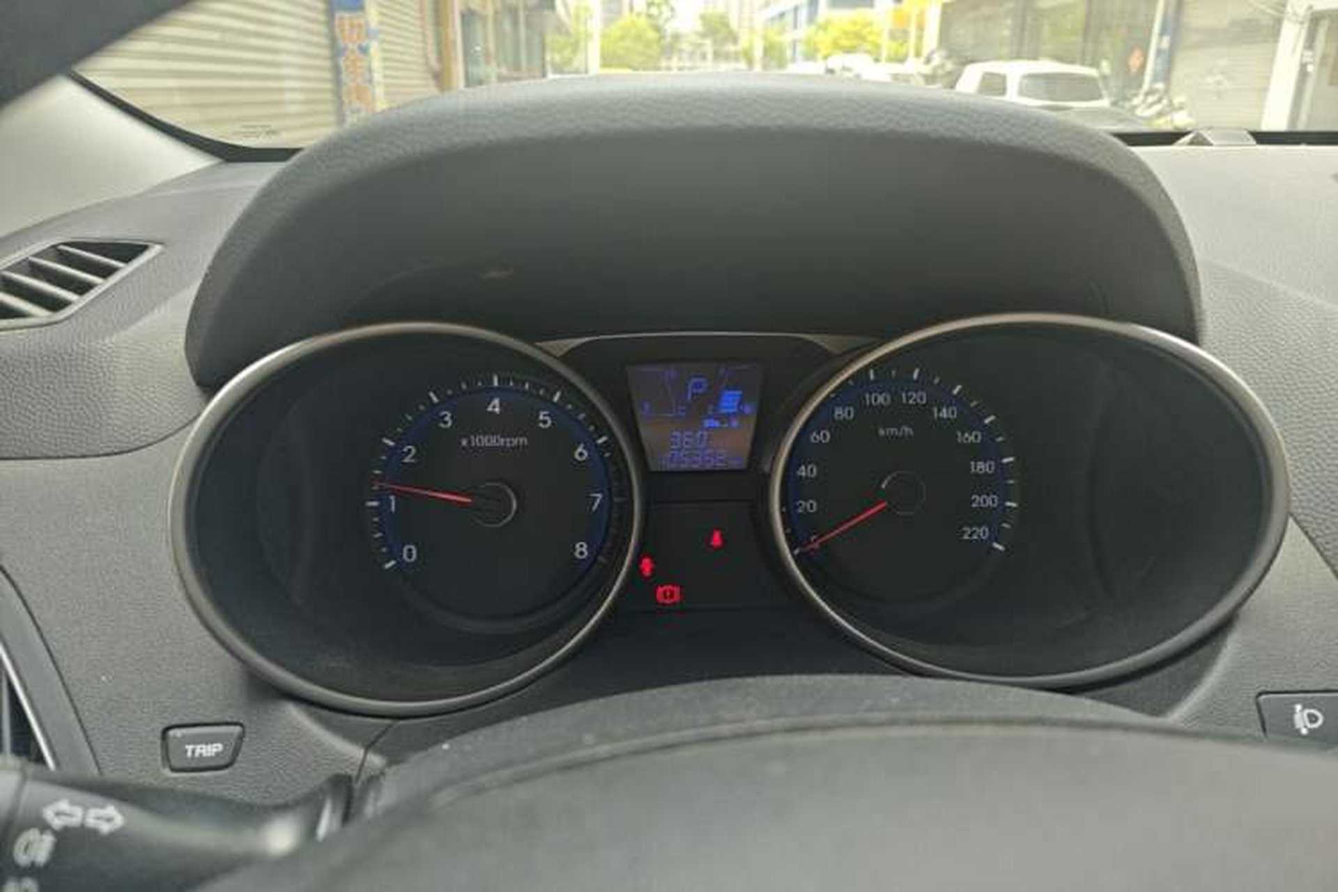 Used Hyundai ix35 2015 2.0L Automatic 2WD Smart Version China V Standard Instrument Cluster